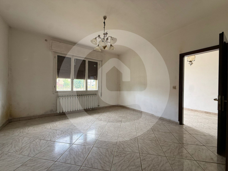 Scopri questa casa singola situata nel comune di Loreggia. Con una superficie di 155 mq, l'immobi...