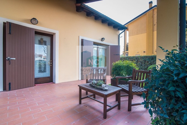 Villa singola di pregio a Bragni Cadoneghe, caratterizzata da una struttura architettonica partic...