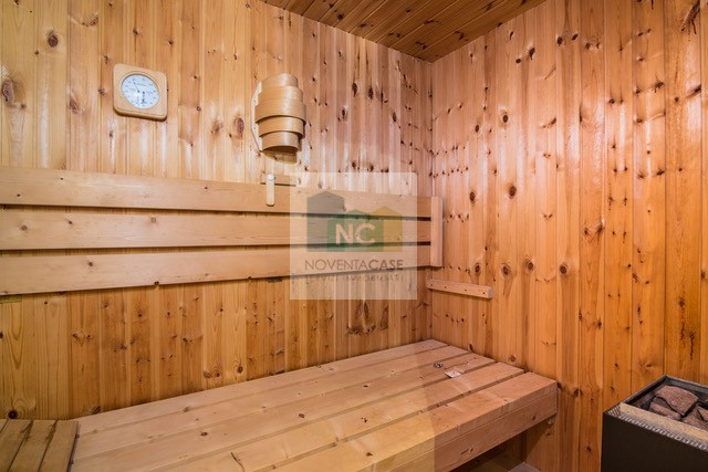 Villa singola di pregio a Bragni Cadoneghe, caratterizzata da una struttura architettonica partic...