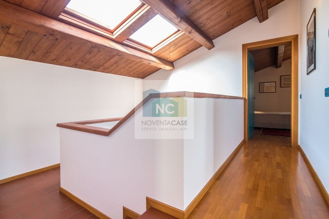 Villa singola di pregio a Bragni Cadoneghe, caratterizzata da una struttura architettonica partic...