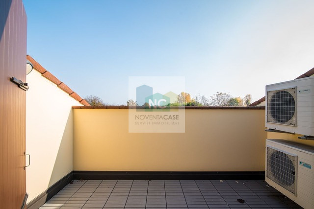 Villa singola di pregio a Bragni Cadoneghe, caratterizzata da una struttura architettonica partic...