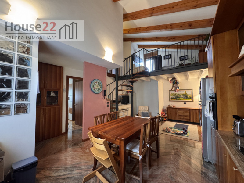 DUEVILLE-VICENZA. Scopri questa straordinaria OPPORTUNITA' IMMOBILIARE situata nel cuore di Duevi...