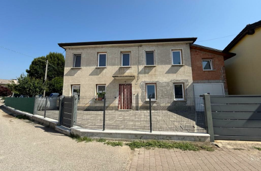 Rif. A.A.97-25

Vendita all'asta - Abitazione unifamiliare su 2 livelli in data 05 marzo 2026

De...