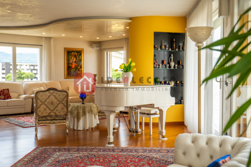 RIF: FR009 PADOVA - ABANO CENTRO Proponiamo in vendita nel centro di Abano Terme in contesto sign...