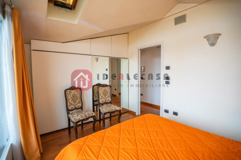 RIF: FR009 PADOVA - ABANO CENTRO Proponiamo in vendita nel centro di Abano Terme in contesto sign...