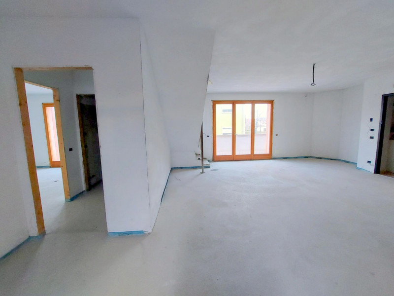 NUOVO DUPLEX 3 CAMERE VIC.ZE OSPEDALI €.677.000 tratt. - rif.ZA26
Appartamento n°4 da 255 mq con ...