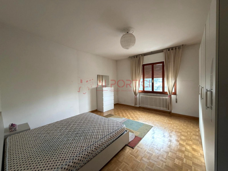 PIOVE DI SACCO – appartamento a pochi passi dal centro storico, posta al secondo piano in uno sta...