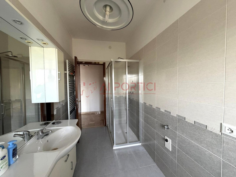 PIOVE DI SACCO – appartamento a pochi passi dal centro storico, posta al secondo piano in uno sta...