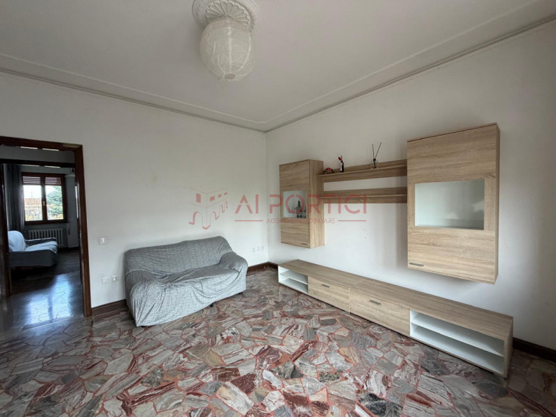 PIOVE DI SACCO – appartamento a pochi passi dal centro storico, posta al secondo piano in uno sta...