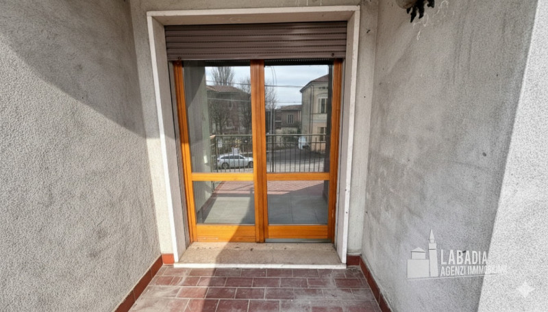 Proponiamo in vendita un affascinante appartamento quadrilocale situato nel cuore di Piacenza d’A...