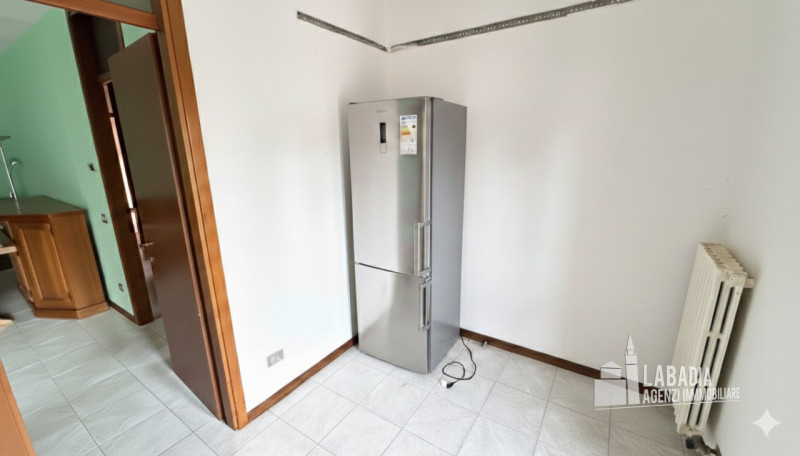 Proponiamo in vendita un affascinante appartamento quadrilocale situato nel cuore di Piacenza d’A...