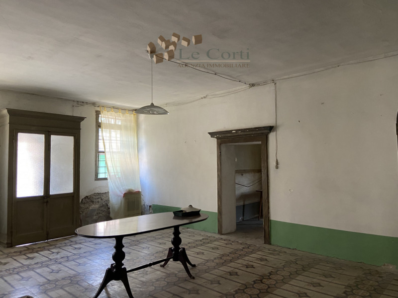 Scoprite questa signorile casa singola terratetto, ubicata in una posizione leggermente collinare...