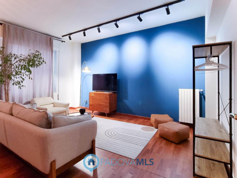 Immobile in esclusiva al Gruppo Padova MLS

Nel pieno centro storico di Padova, al terzo piano do...