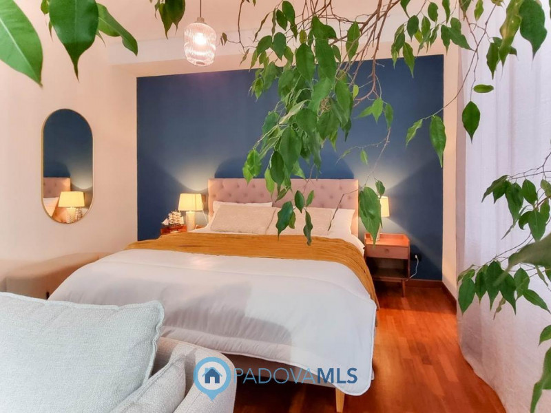 Immobile in esclusiva al Gruppo Padova MLS

Nel pieno centro storico di Padova, al terzo piano se...