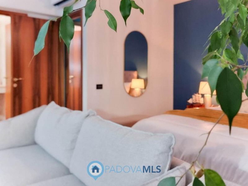 Immobile in esclusiva al Gruppo Padova MLS

Nel pieno centro storico di Padova, al terzo piano se...