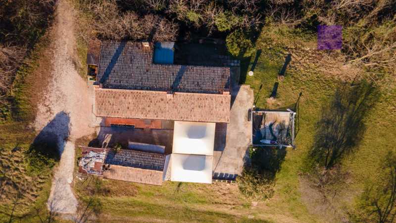 A Montegrotto Terme, sui Colli, c’è un tipo di casa che non si sceglie solo per i metri: si scegl...