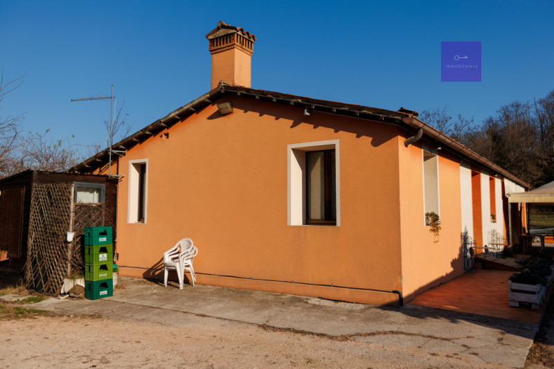 A Montegrotto Terme, sui Colli, c’è un tipo di casa che non si sceglie solo per i metri: si scegl...