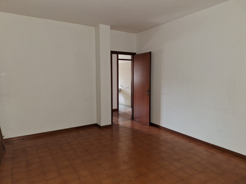 MALO centro: spazioso APPARTAMENTO BICAMERE al piano primo cucina soggiorno, bagno, due camere, c...