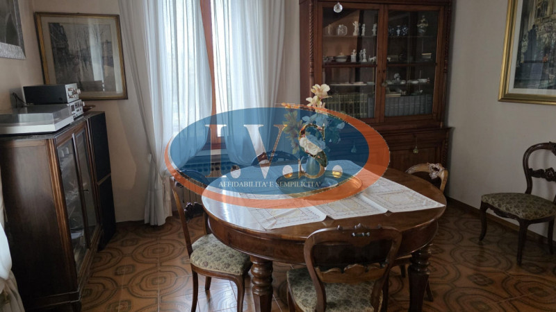 MONTEGALDA (VI): In posizione centralissima proponiamo PALAZZETTO SINGOLO caratterizzato dagli am...