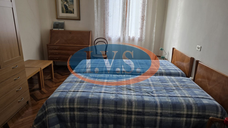 MONTEGALDA (VI): In posizione centralissima proponiamo PALAZZETTO SINGOLO caratterizzato dagli am...