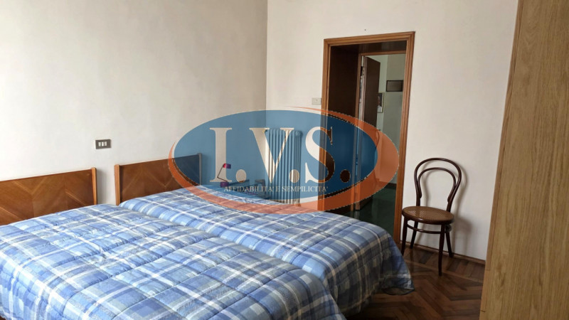 MONTEGALDA (VI): In posizione centralissima proponiamo PALAZZETTO SINGOLO caratterizzato dagli am...