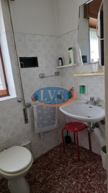 MONTEGALDA (VI): In posizione centralissima proponiamo PALAZZETTO SINGOLO caratterizzato dagli am...