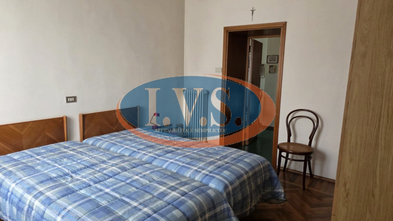 MONTEGALDA (VI): In posizione centralissima proponiamo PALAZZETTO SINGOLO caratterizzato dagli am...