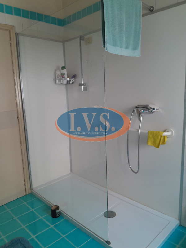 MONTEGALDA (VI): In posizione centralissima proponiamo PALAZZETTO SINGOLO caratterizzato dagli am...