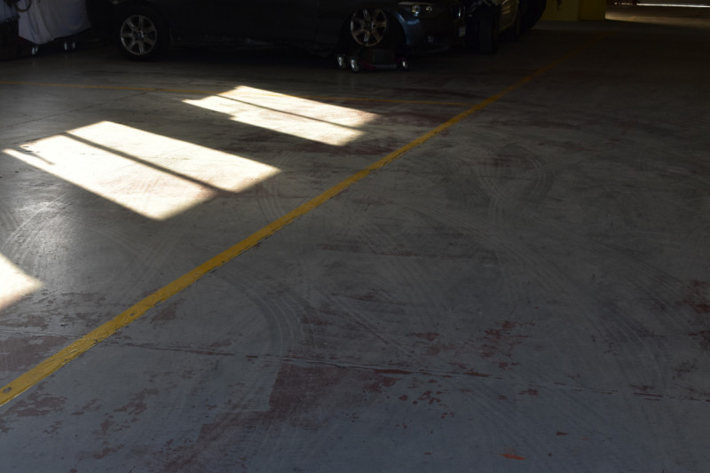 Situato nella tranquilla e suggestiva comune di Bovolenta, questo capannone di circa 200 mq rappr...