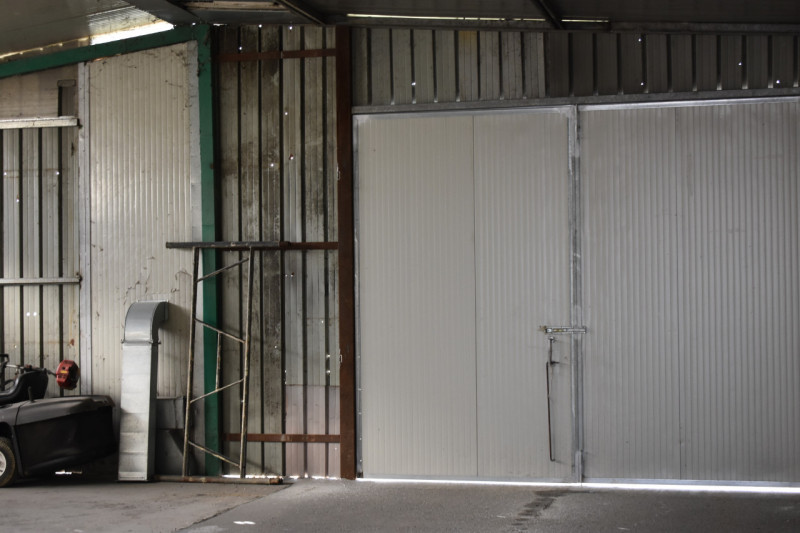 Situato nella tranquilla e suggestiva comune di Bovolenta, questo capannone di circa 200 mq rappr...