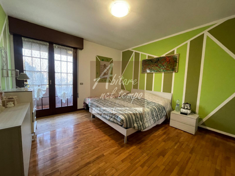 SAN GIORGIO IN BOSCO (PD)

In tranquillo quartiere residenziale, proponiamo in vendita una casa a...