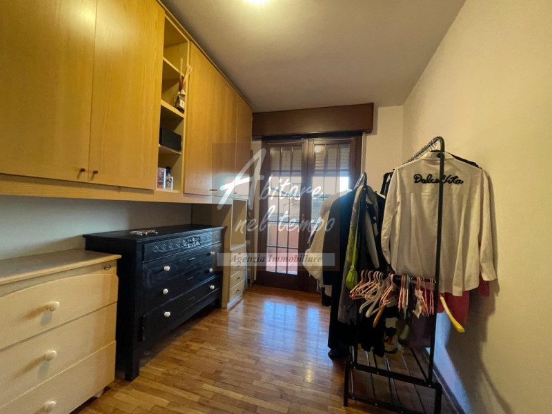 SAN GIORGIO IN BOSCO (PD)

In tranquillo quartiere residenziale, proponiamo in vendita una casa a...