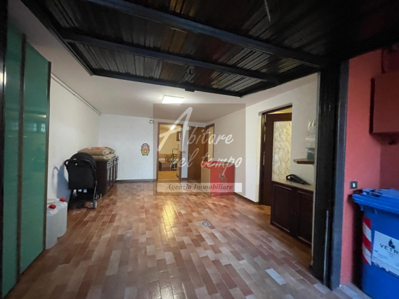 SAN GIORGIO IN BOSCO (PD)

In tranquillo quartiere residenziale, proponiamo in vendita una casa a...