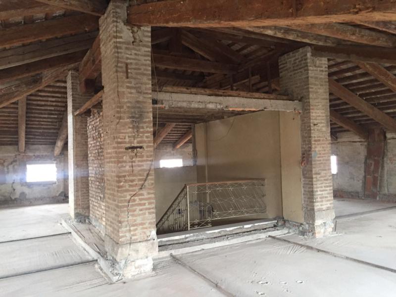 Su prestigioso palazzo d'epoca del 1700 in fase di completa ristrutturazione, nel quale si realiz...