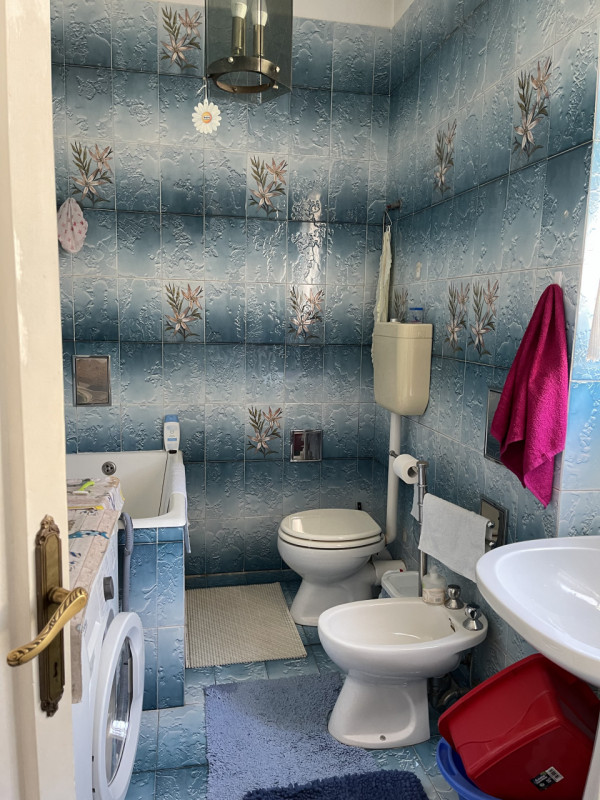 Appartamento AFFITTATO FINO AL 2028, in ottimo stato, su palazzina di 8 unità, riscaldamento auto...