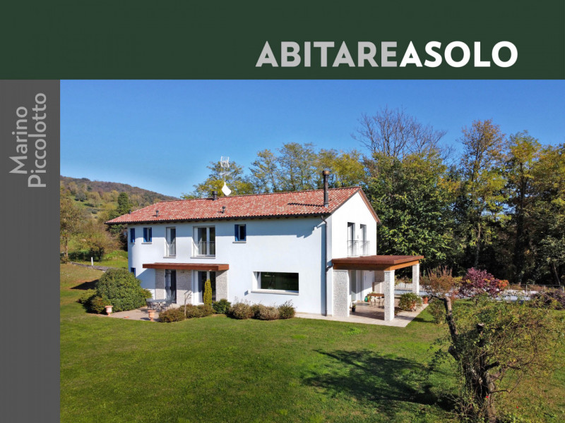 Rif. V5441 - Villa singola in tranquilla e privilegiata posizione panoramica immersa nel verde, a...