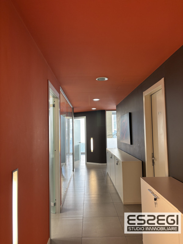 PADOVA OVEST: Nelle immediate vicinanze alla tangenziale e comodo al casello autostradale di Pado...