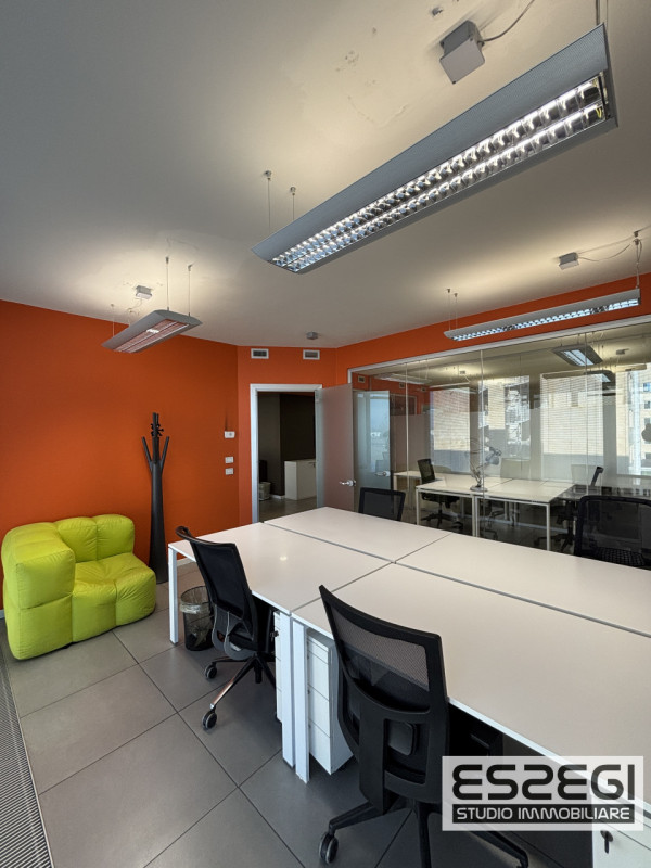 PADOVA OVEST: Nelle immediate vicinanze alla tangenziale e comodo al casello autostradale di Pado...