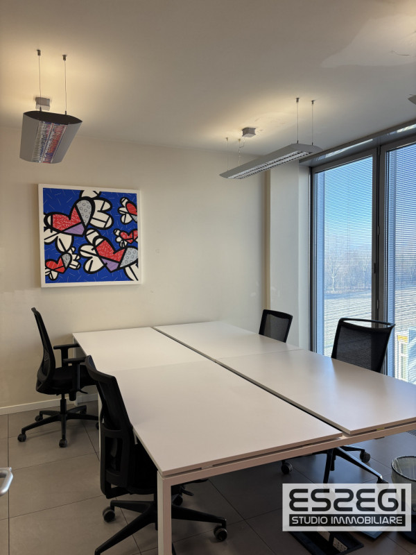 PADOVA OVEST: Nelle immediate vicinanze alla tangenziale e comodo al casello autostradale di Pado...