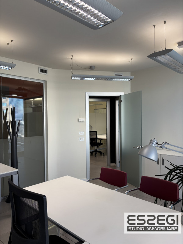 PADOVA OVEST: Nelle immediate vicinanze alla tangenziale e comodo al casello autostradale di Pado...