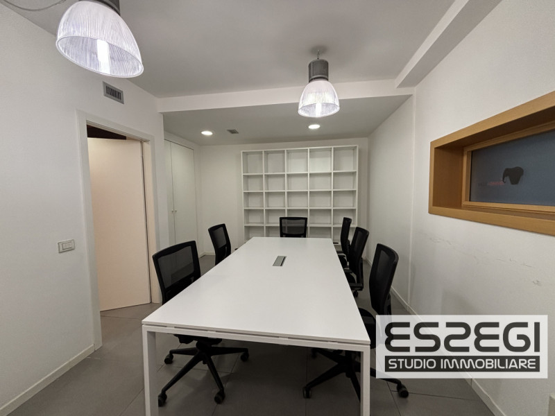 PADOVA OVEST: Nelle immediate vicinanze alla tangenziale e comodo al casello autostradale di Pado...