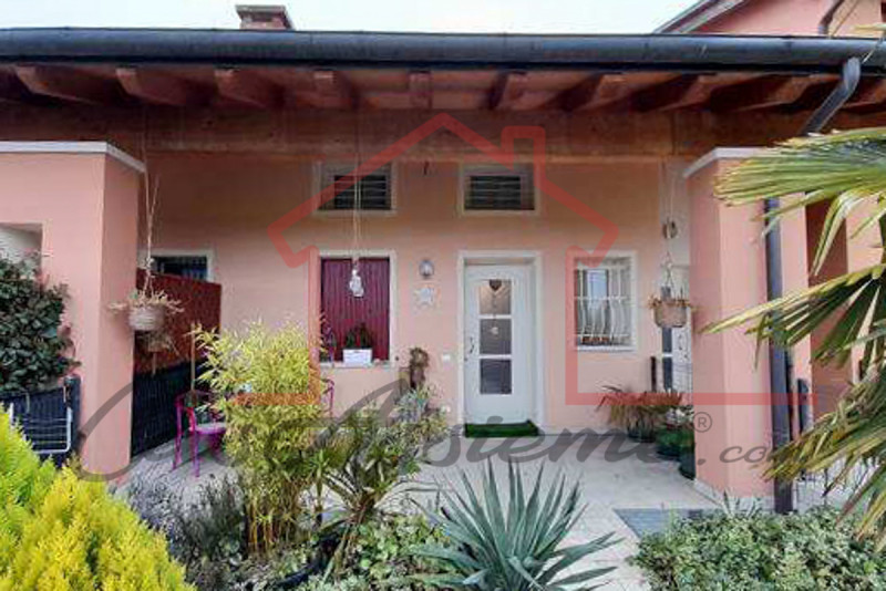 Rif. PE43323
La nostra Agenzia ha selezionato per Voi l'occasione del mese all'asta.

Proponiamo ...