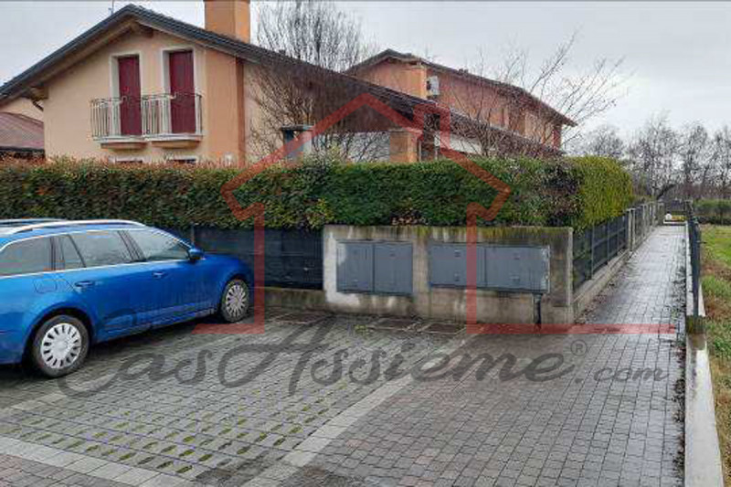 Rif. PE43323
La nostra Agenzia ha selezionato per Voi l'occasione del mese all'asta.

Proponiamo ...