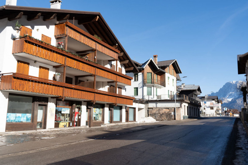 Nel pieno centro di Falcade una delle località più apprezzate delle dolomiti  in posizione comoda...