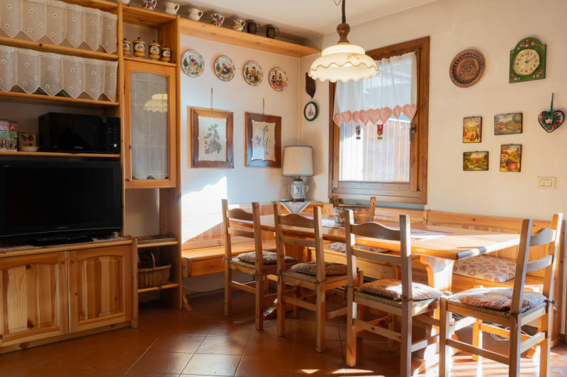 Nel pieno centro di Falcade una delle località più apprezzate delle dolomiti  in posizione comoda...