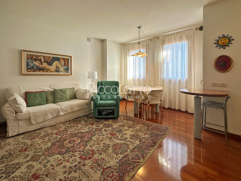 Rif. V5369 - Casella d'Asolo, in vendita appartamento bicamere in zona residenziale comoda ai ser...