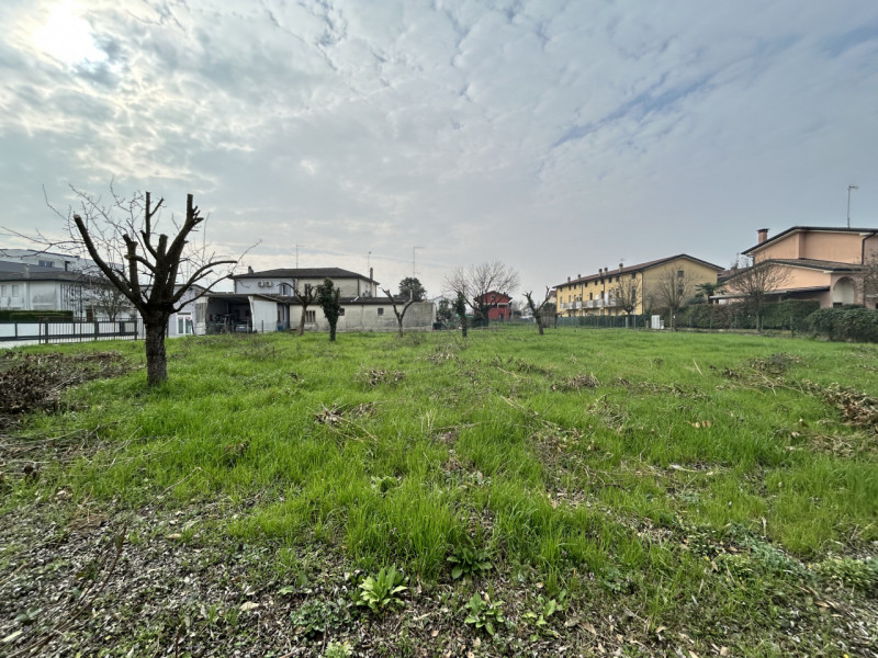 FIESSO D'ARTICO - nuova ESCLUSIVA - TERRENO EDIFICABILE caratterizzato da ampi spazi inserito in ...