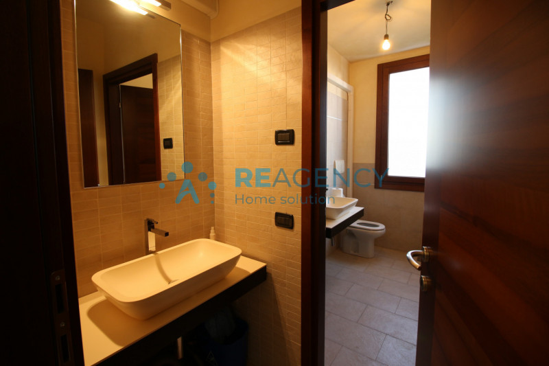 Marano Vicentino 

Sei alla ricerca di un raffinato ufficio di rappresentanza? 

Prezzo € 850 men...