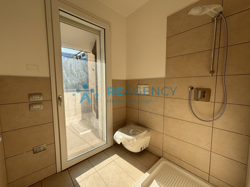 SIETE UNA FAMIGLIA ALLA RICERCA DI UNA NUOVA CASA GRANDE, CON I COMFORT DEL NUOVO e DISPONIBILE D...