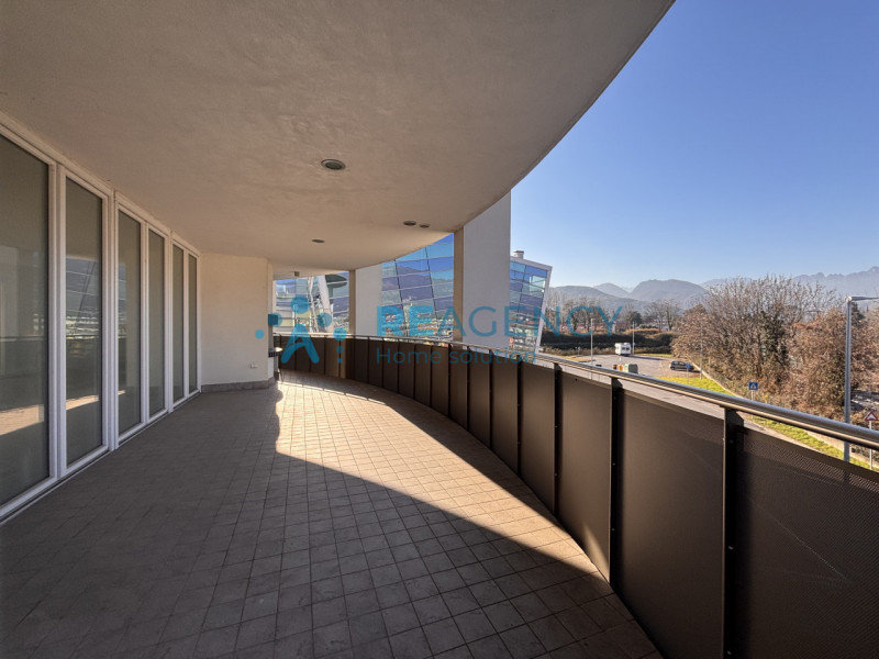 SIETE UNA FAMIGLIA ALLA RICERCA DI UNA NUOVA CASA GRANDE, CON I COMFORT DEL NUOVO e DISPONIBILE D...